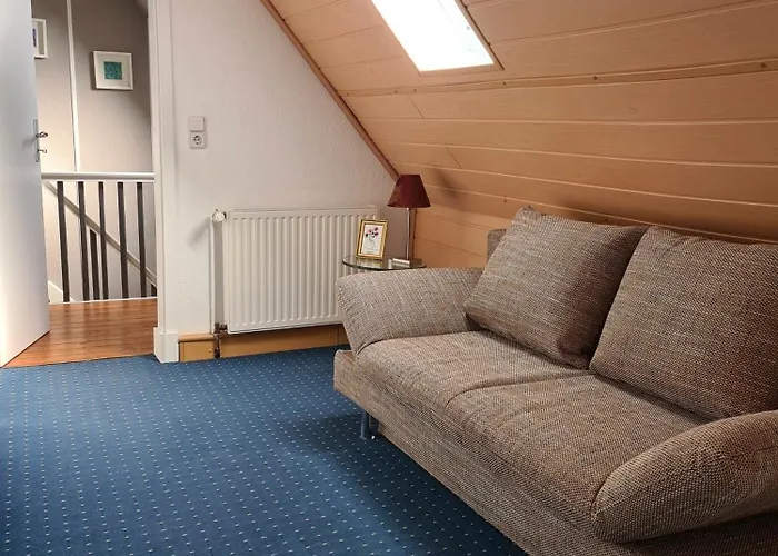 Schiefer Huus * Krummhörn